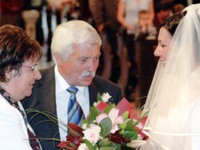szszb 23 tk Hadházy István feleségével lányuk esküvőjén.jpg
