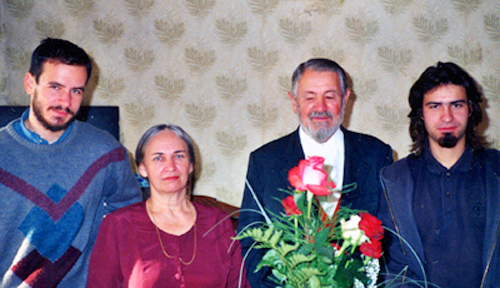 szszb 23 tk Nagyhajú Katalin dr. családi körben.jpg